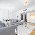 Lux The Premium Dubai Eye View Suite 2