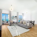 Lux The Premium Dubai Eye View Suite 2