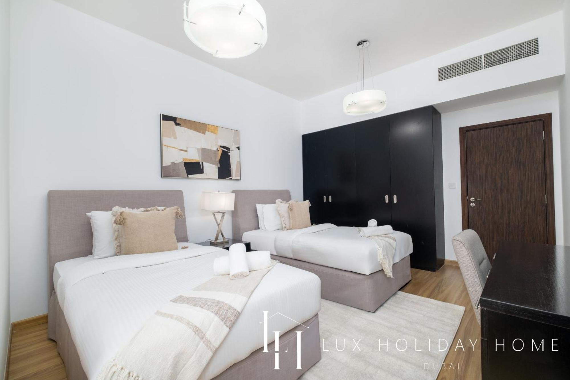 Lux The Premium Eye View 2 Apartment Dubai