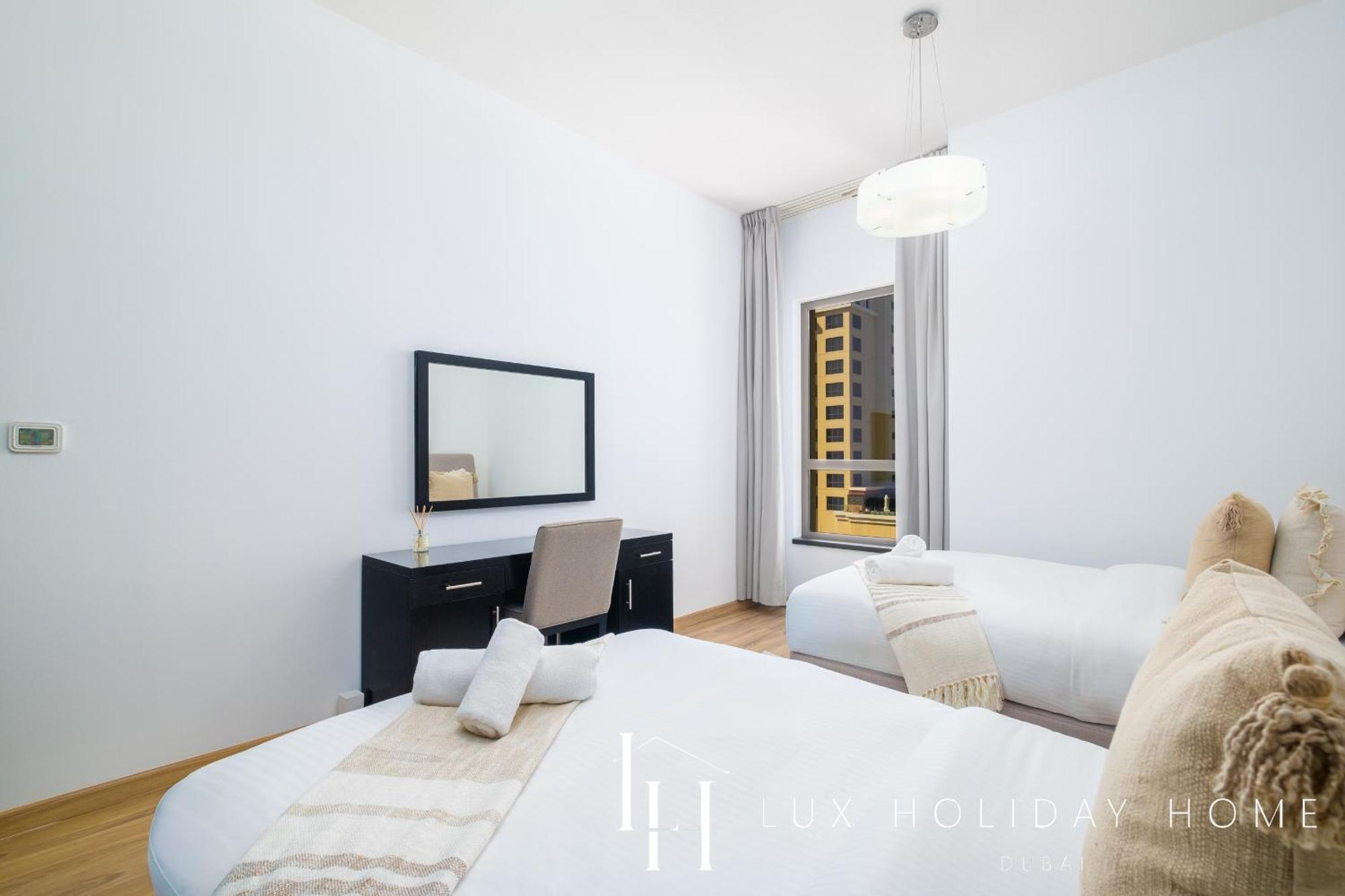 Lux The Premium Eye View 2 Apartment Dubai