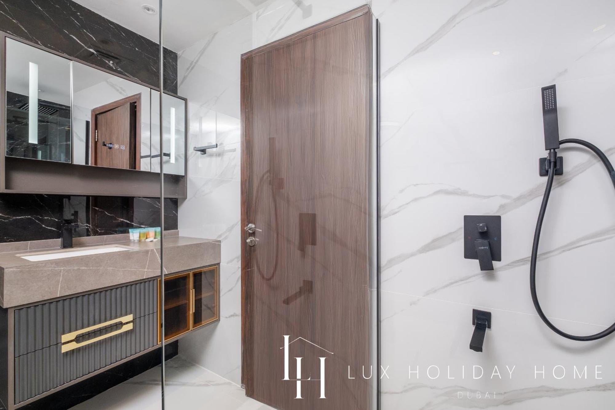 Apartment Lux The Premium Eye View 2 *