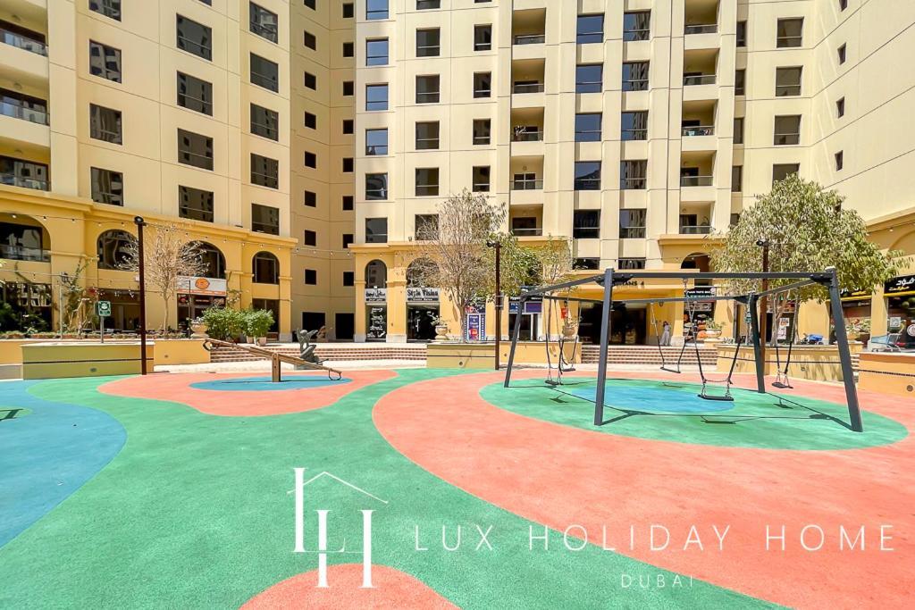 Lux The Premium Eye View 2 * Dubai